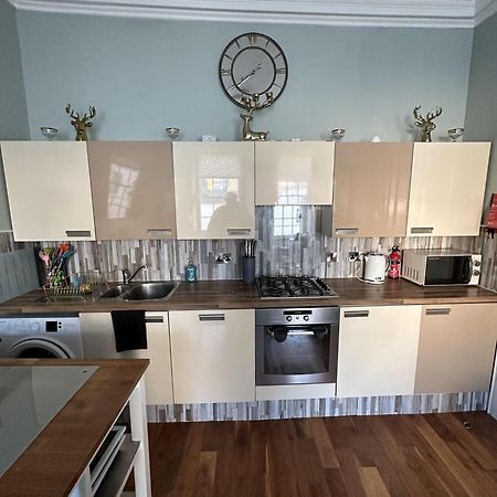 Charming 2-Bedroom Apartment Located In אייר מראה חיצוני תמונה