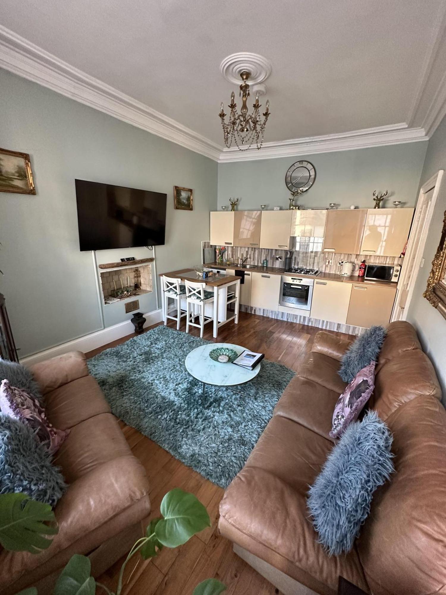 Charming 2-Bedroom Apartment Located In אייר מראה חיצוני תמונה